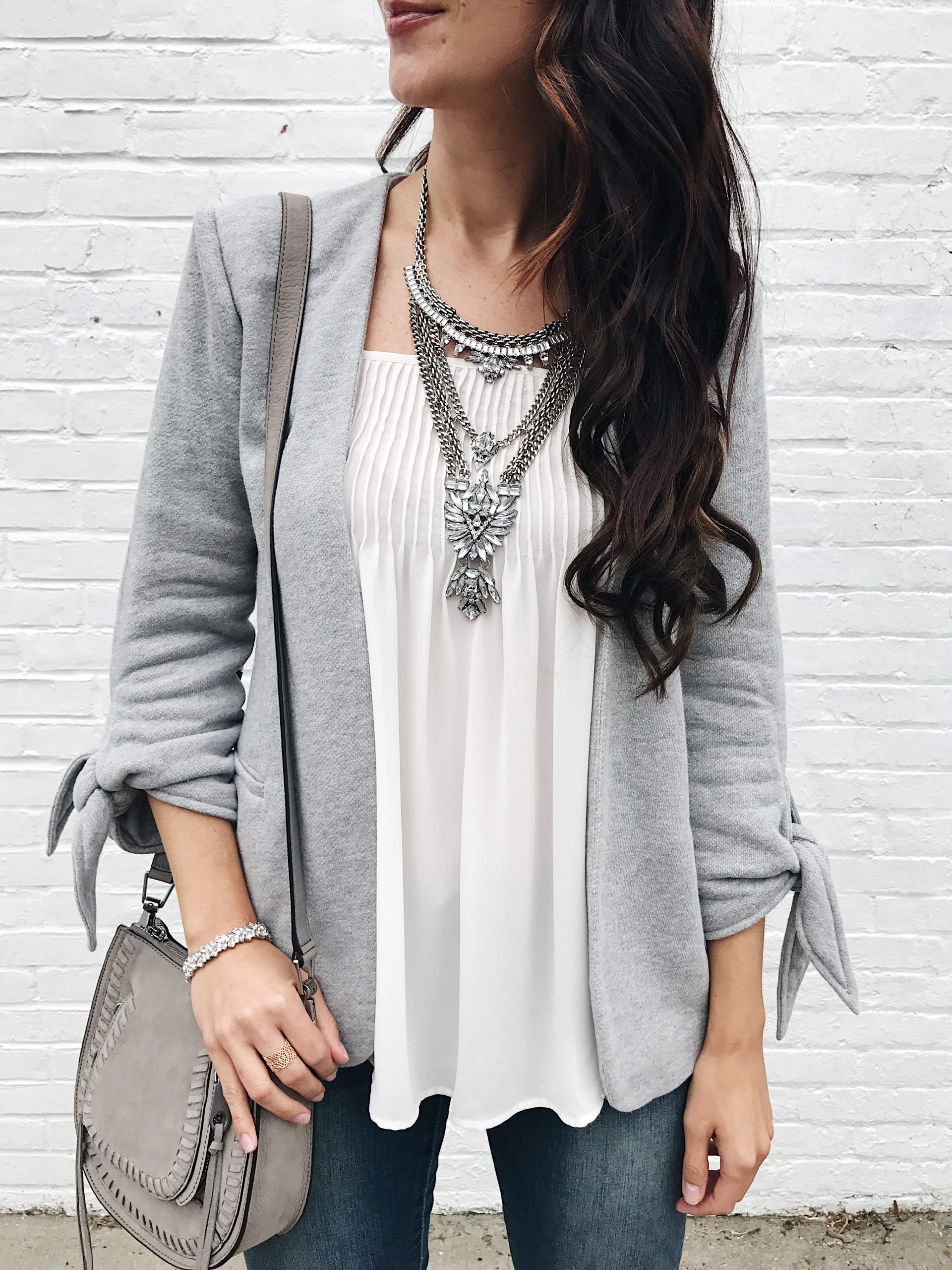 blogger Anna Monteiro of Blushing ROse Style wearing Fall Outfits grey knit Olivia Moon blazer, bauablebar necklace and LOFT camisole