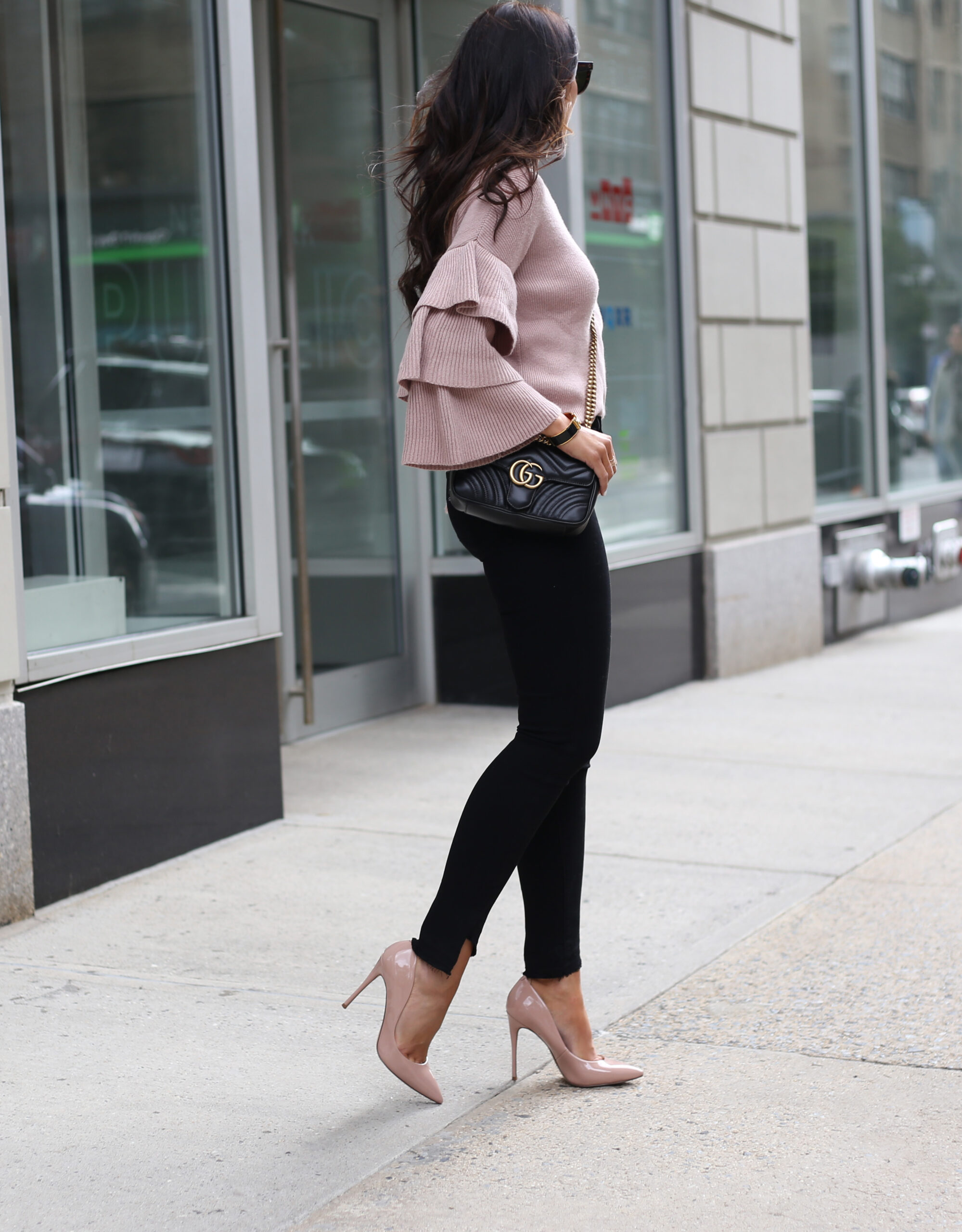 blogger Anna Monteiro of Blushing ROse style blog wearing paige denim from nordstrom in great pair of jeans