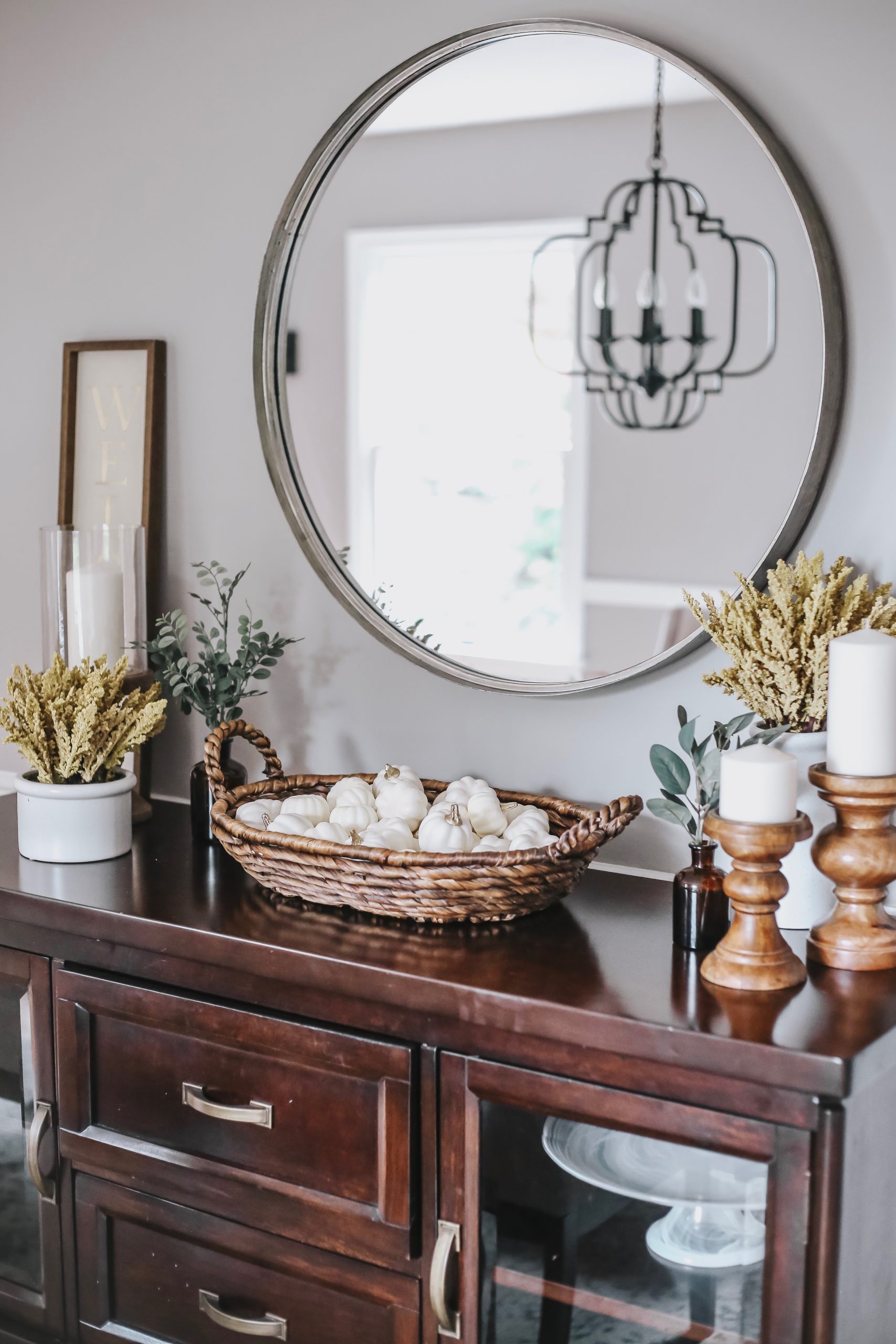 Dining Room Makeover Just in Time For the Holidays