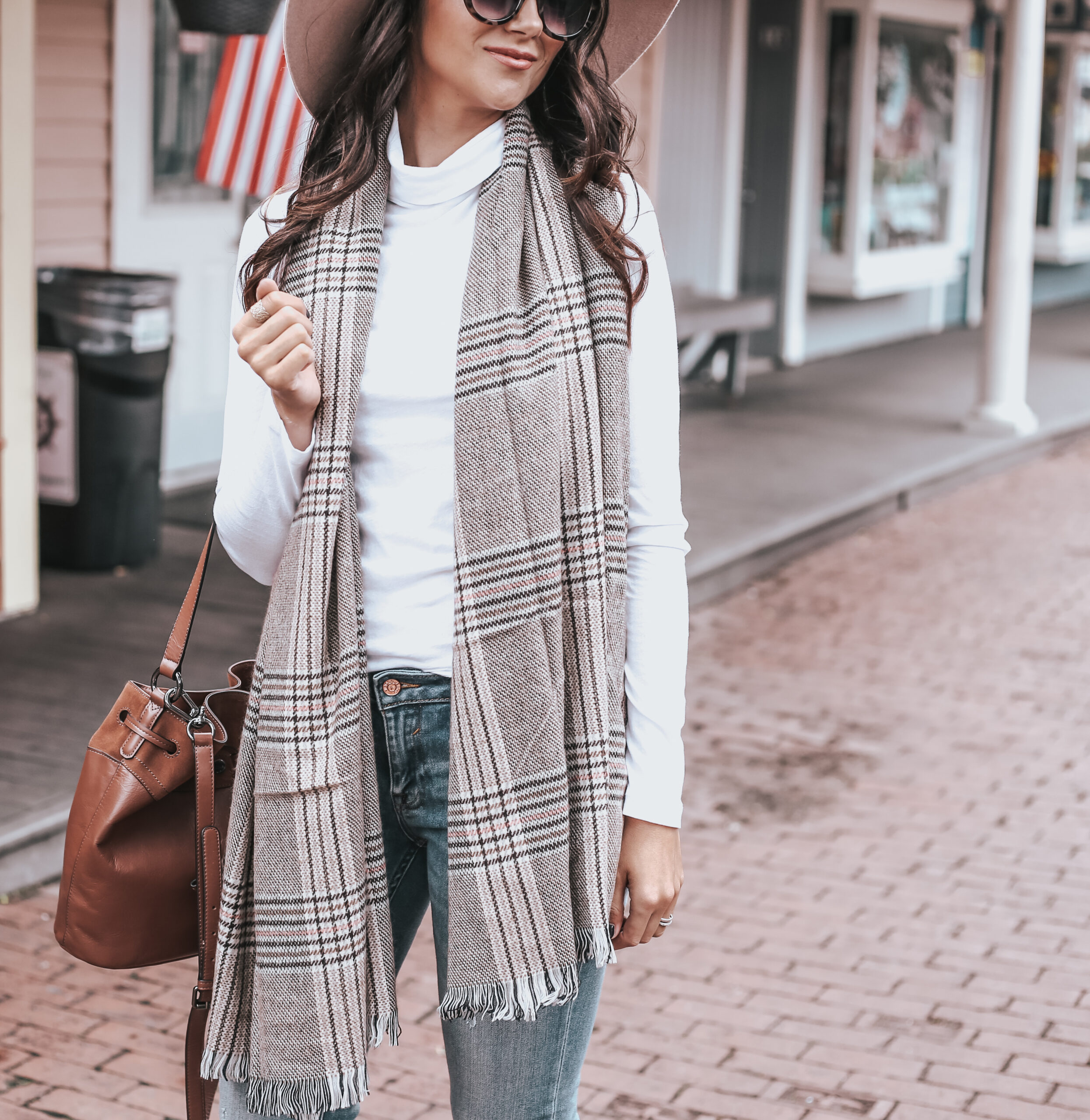 cute fall outfit, bucket bag, fall fashion