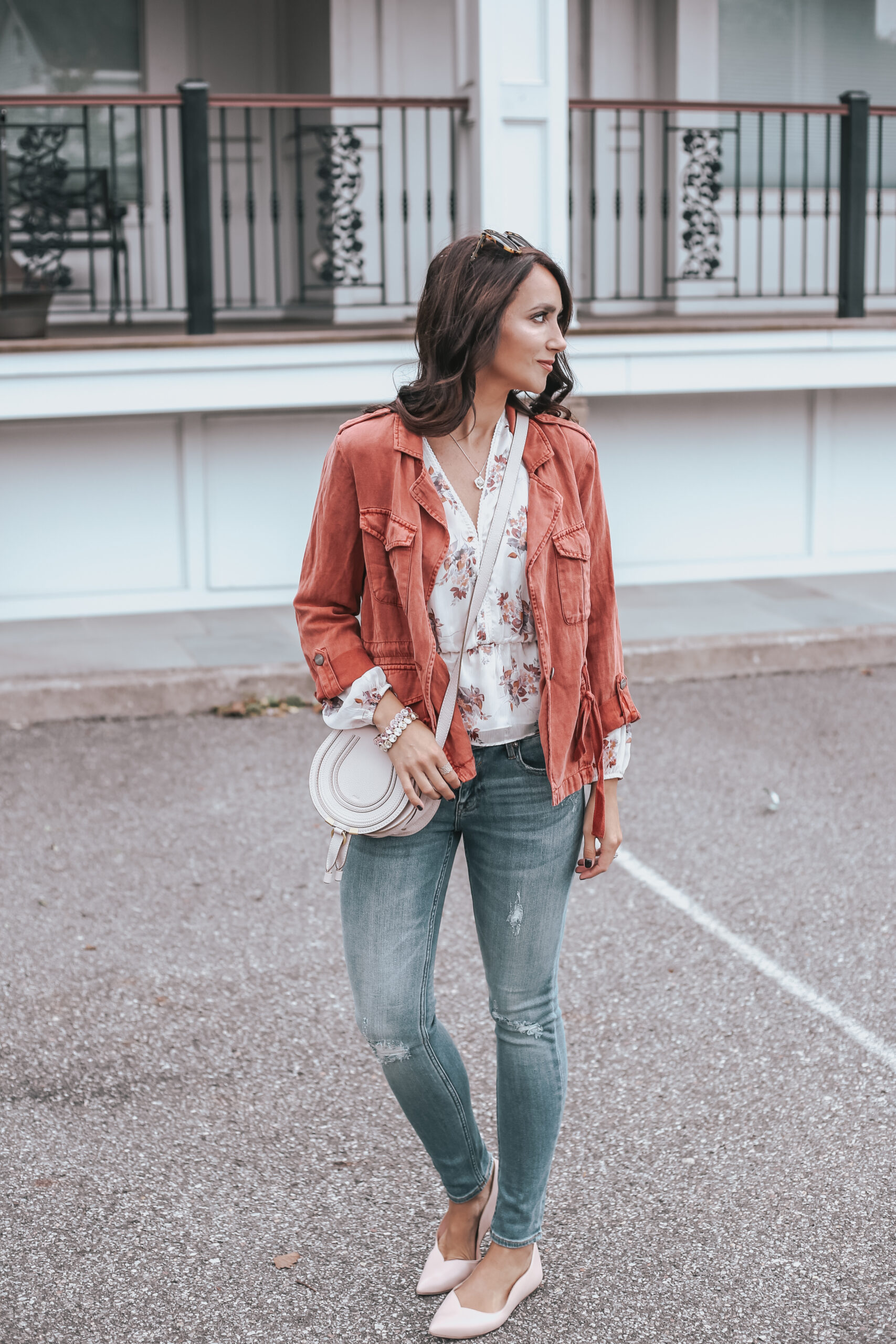 Neutral Fall Outfit Ideas - Jeans and a Teacup