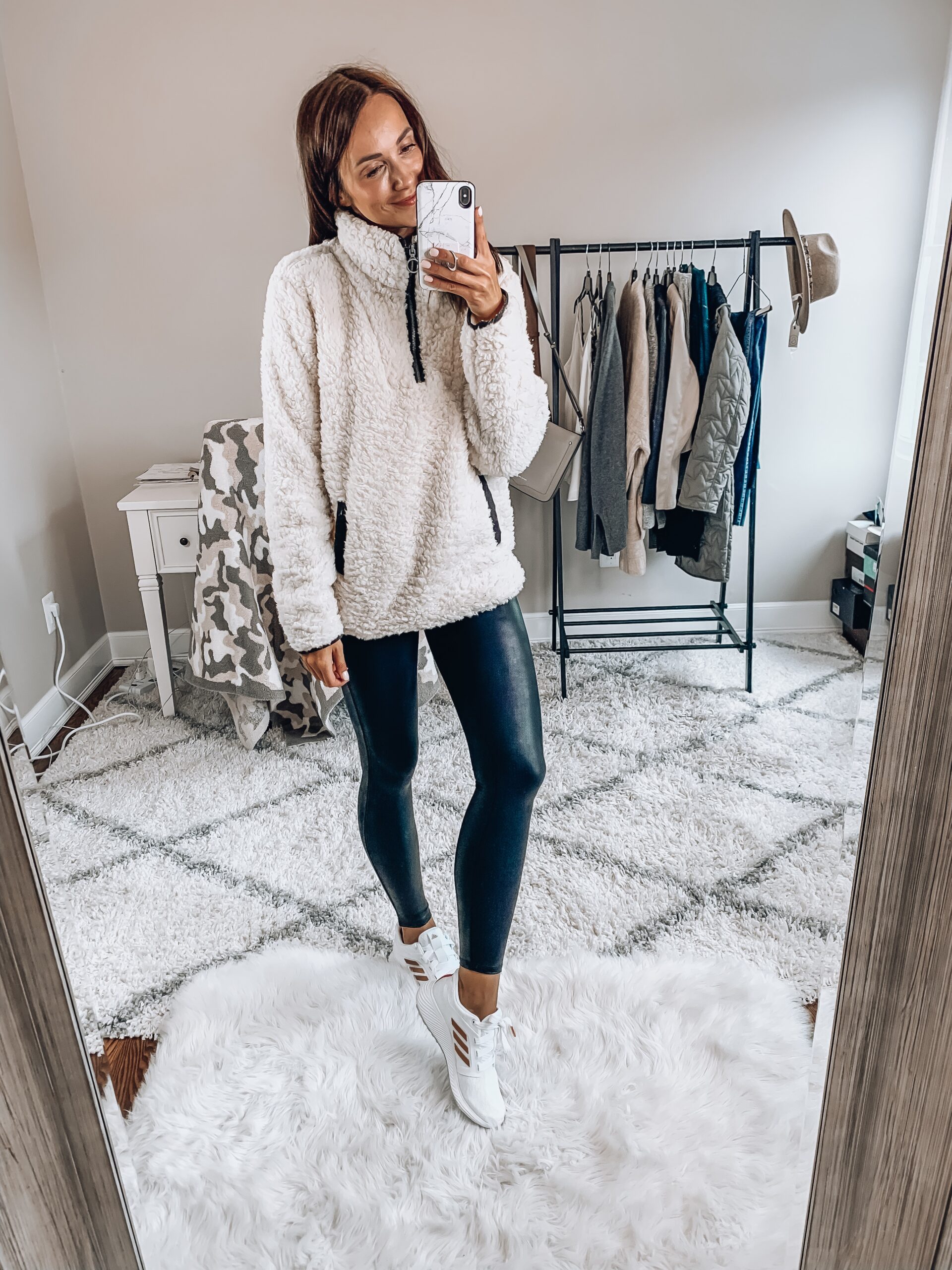 sherpa pullover, leggings outfit, moccasin outfit  Outfits with leggings,  Casual winter outfits, Moccasins outfit