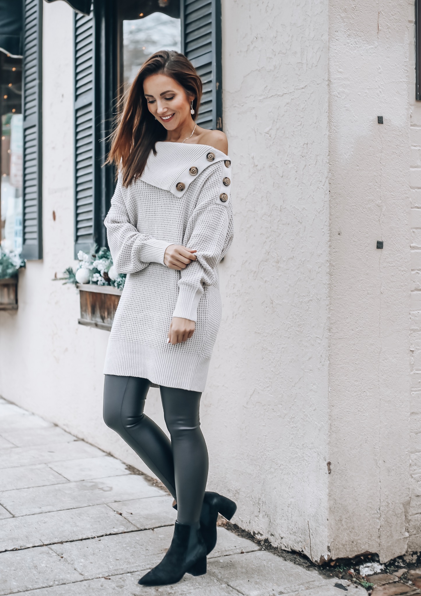 Tunic sweater with buttons, Vegan Leather Leggings