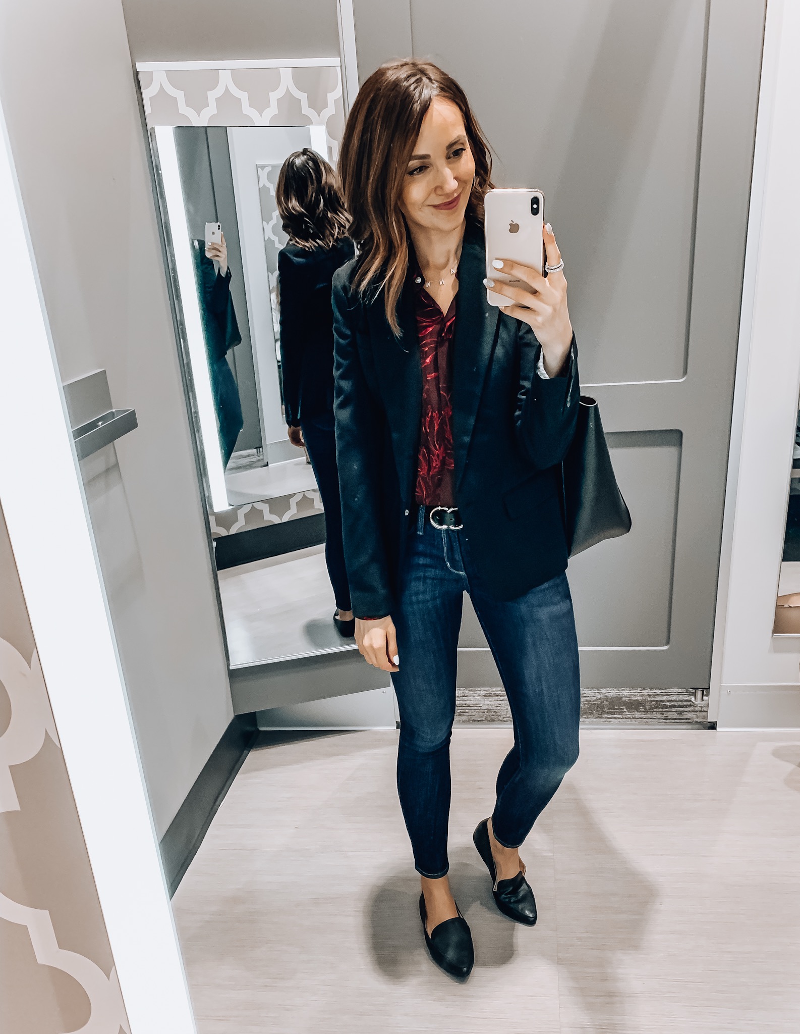 woman wearing blazer, floral blouse and skinny jeans, Target style