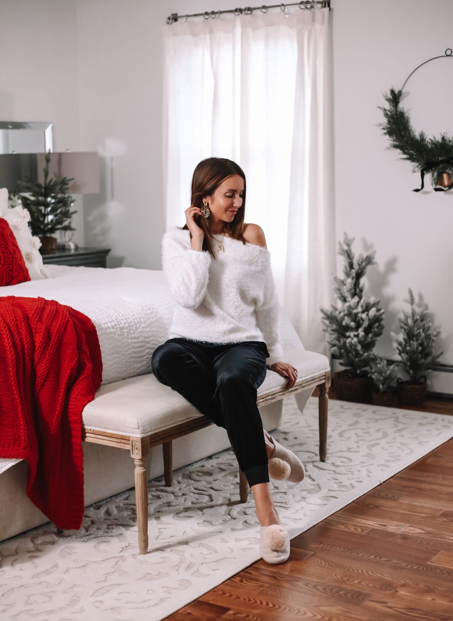 White fuzzy Sweater, gibsonlook