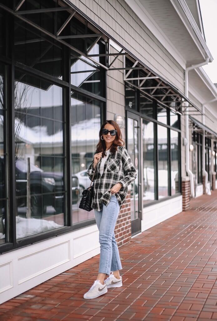 Plaid top, jeans and sneakers