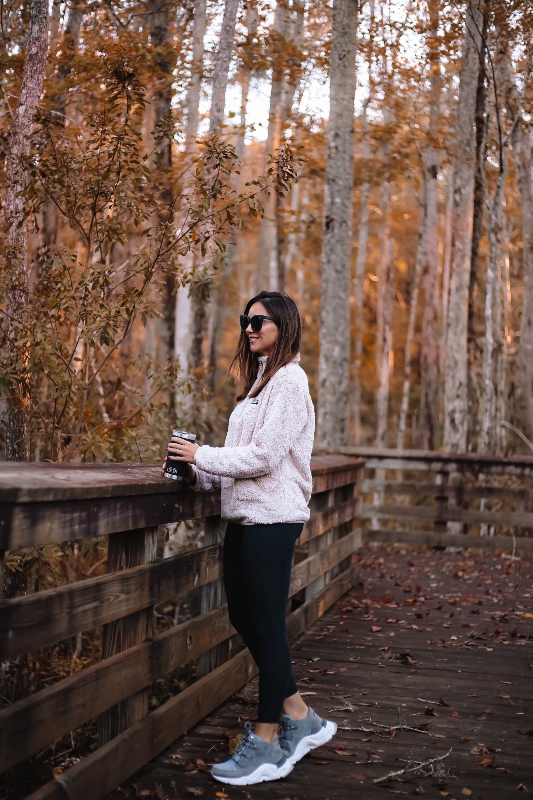 patagonia fleece, sorel boots, fall style