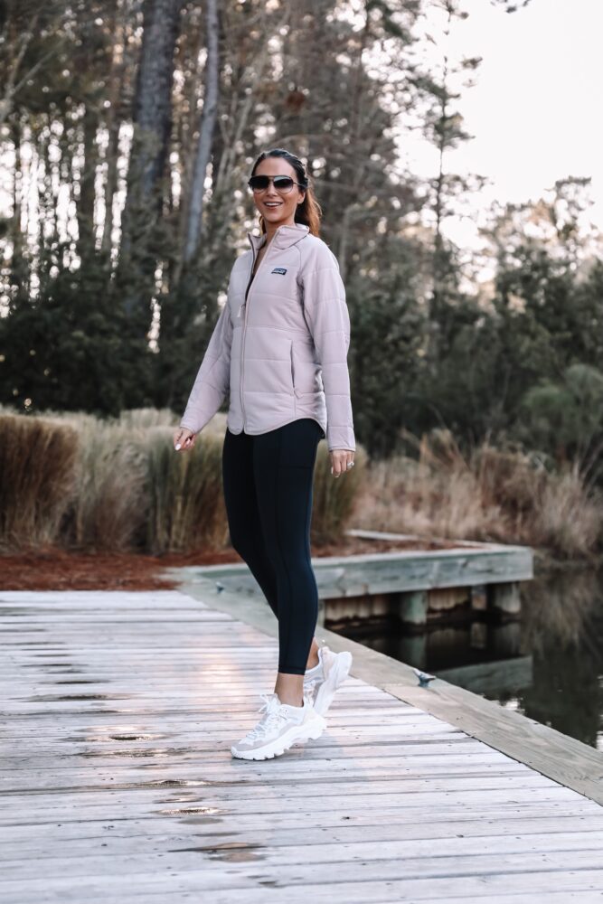 athletic outfit, patagonia jacket, sweaty betty leggings