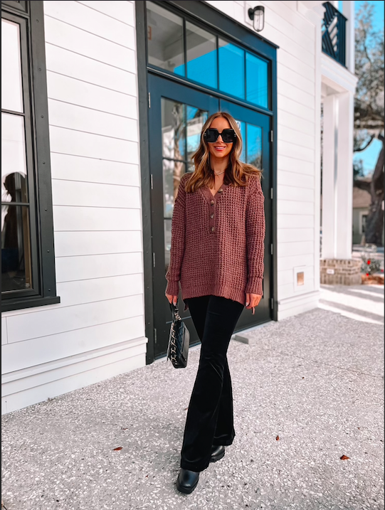 New Trend Alert: Flare Bottoms - Blushing Rose Style Blog