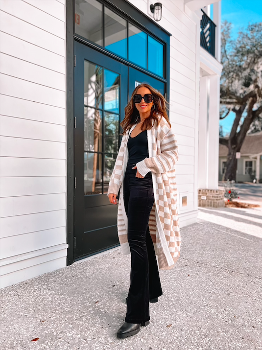 New Trend Alert: Flare Bottoms New Trend Alert: Flare Bottoms
