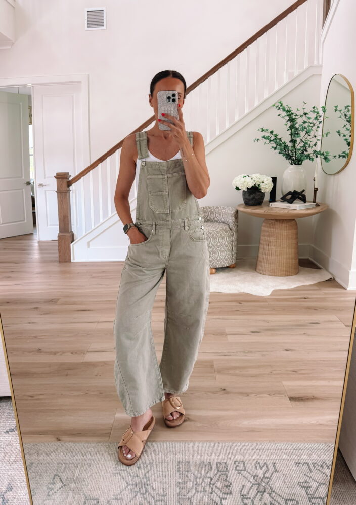 school outfit ideas, back to school, teacher outfit inspo, first day of school outfit, easy teacher outfits, teacher wardrobe essentials, backpacks, bentgo box, lunch bag, lunchbox, water bottle, back to school tech